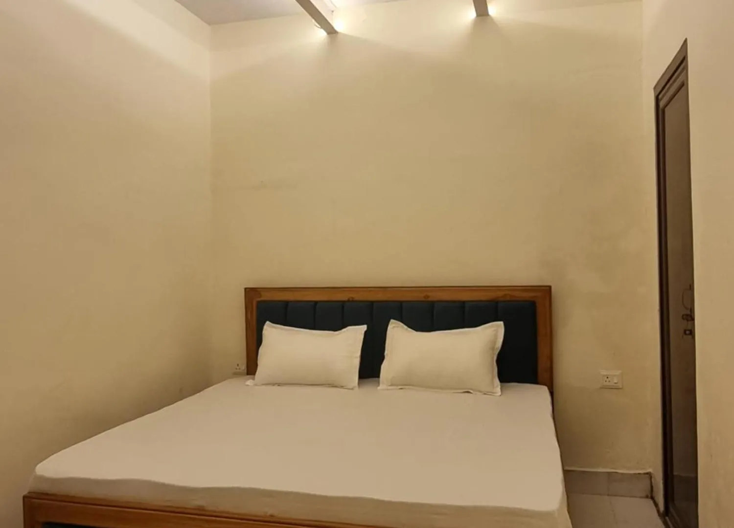 Tirupati Homestay Varanasi India