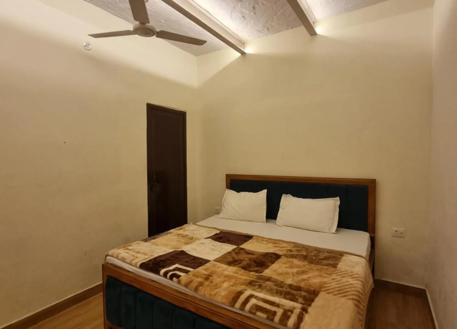 Tirupati Homestay Varanasi 0*,